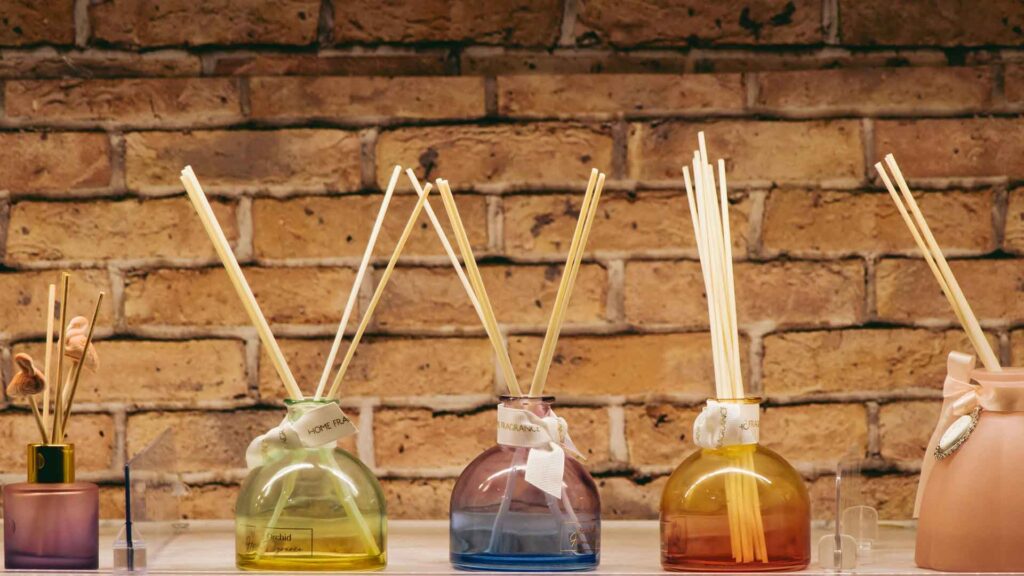 Scents Diffuser How It Works and Why It’s Used in Modern Spaces On GuestwritersHub
